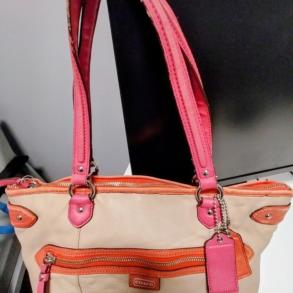 Coach Daisy Leather Spectator Emma Shoulder Bag #23922 - Picture 9 of 10